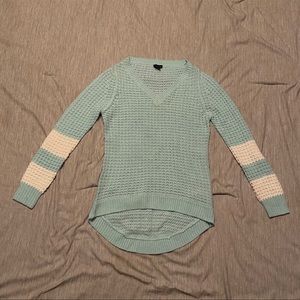 RUE21 v-neck sweater